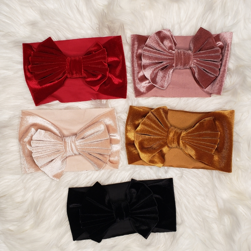 Big velvet bow